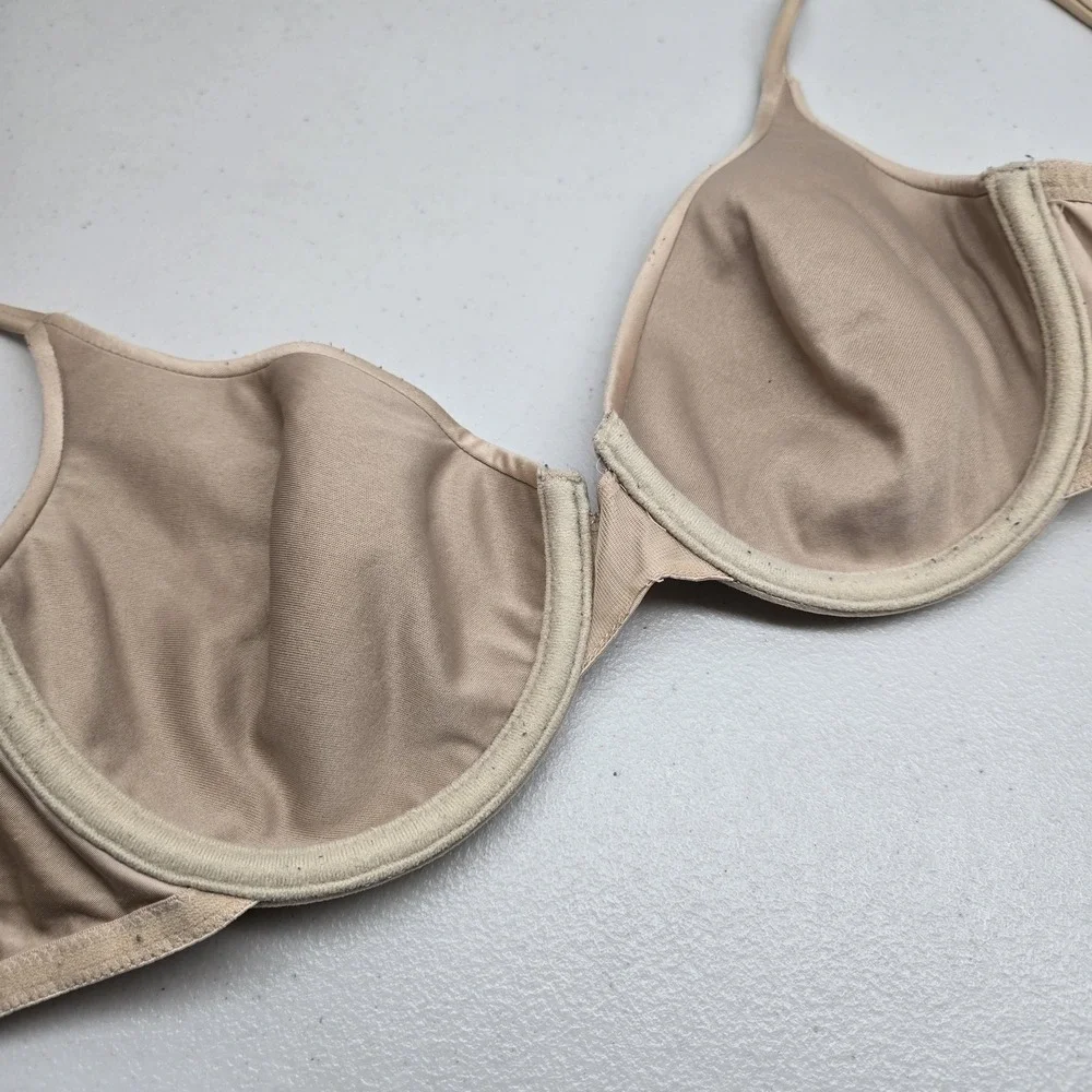 Victoria's Secret Women Bra 34D Beige Very Sexy Push Up Underwired READ